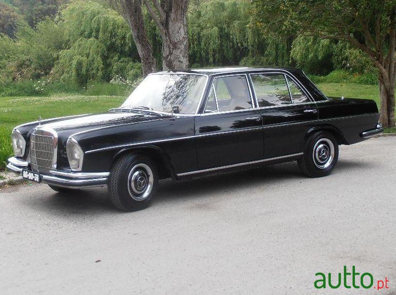 1971' Mercedes-Benz 250 S Automatic photo #1