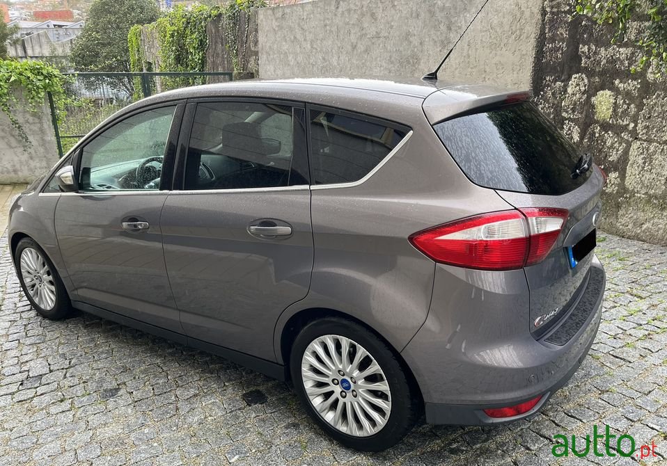 2012' Ford C-MAX photo #5