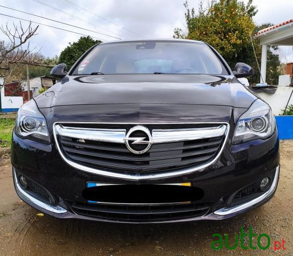 2014' Opel Insignia photo #2