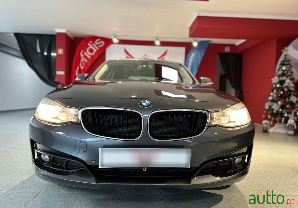 2014' BMW Série 3 D Line Luxury photo #2