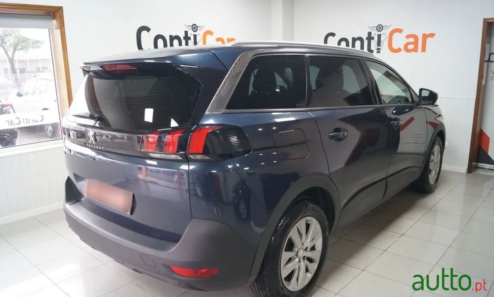 2019' Peugeot 5008 photo #6