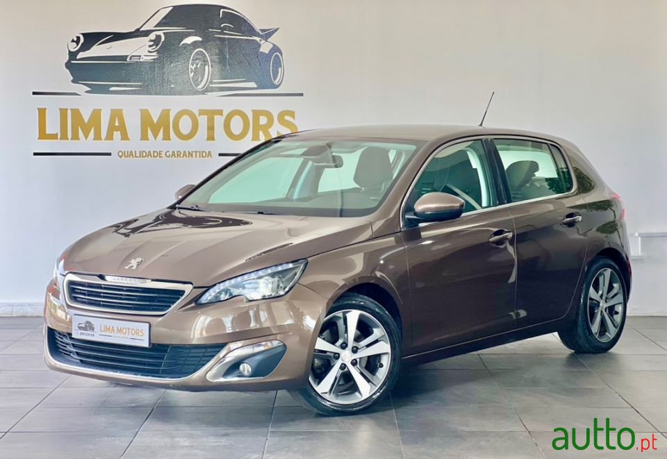 2014' Peugeot 308 photo #1