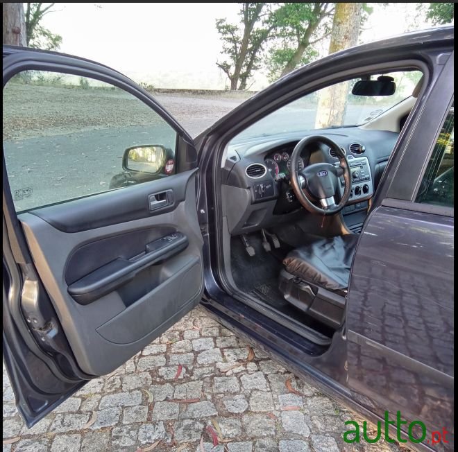 2007' Ford Focus photo #3