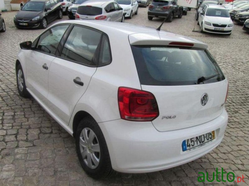 2012' Volkswagen Polo photo #1