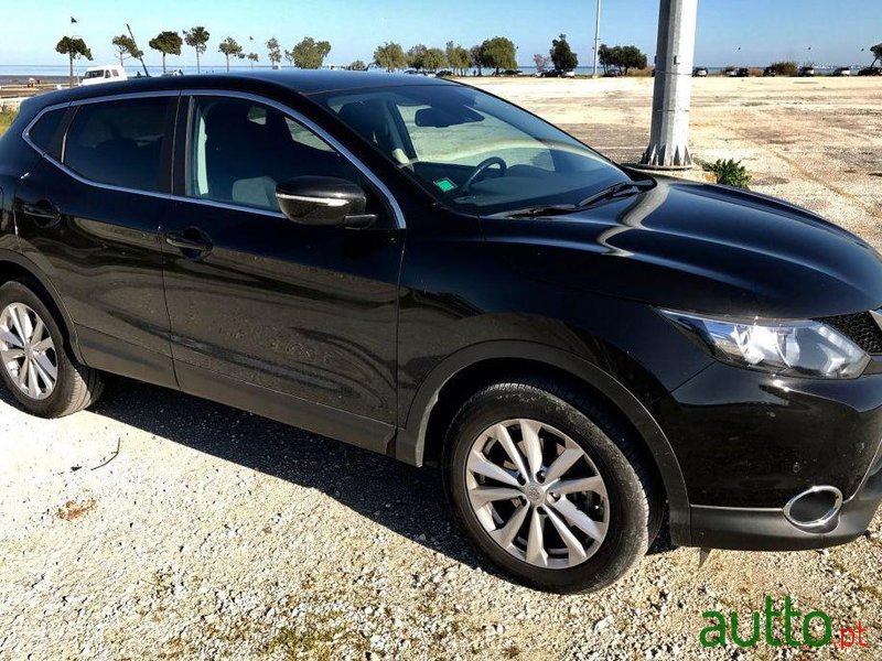 2014' Nissan Qashqai 1.6 Dci N-Tec photo #2