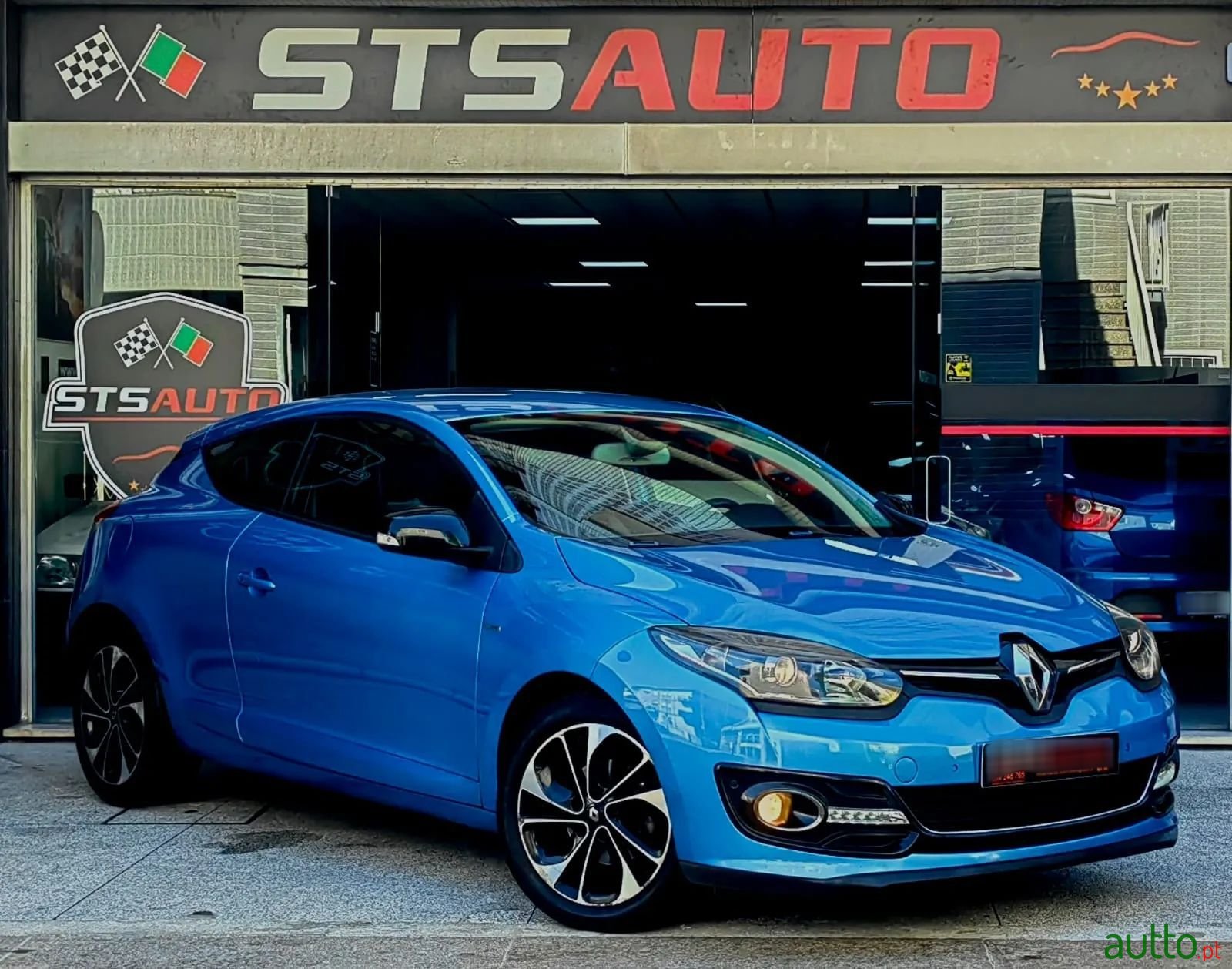 2016' Renault Megane Coupe photo #2