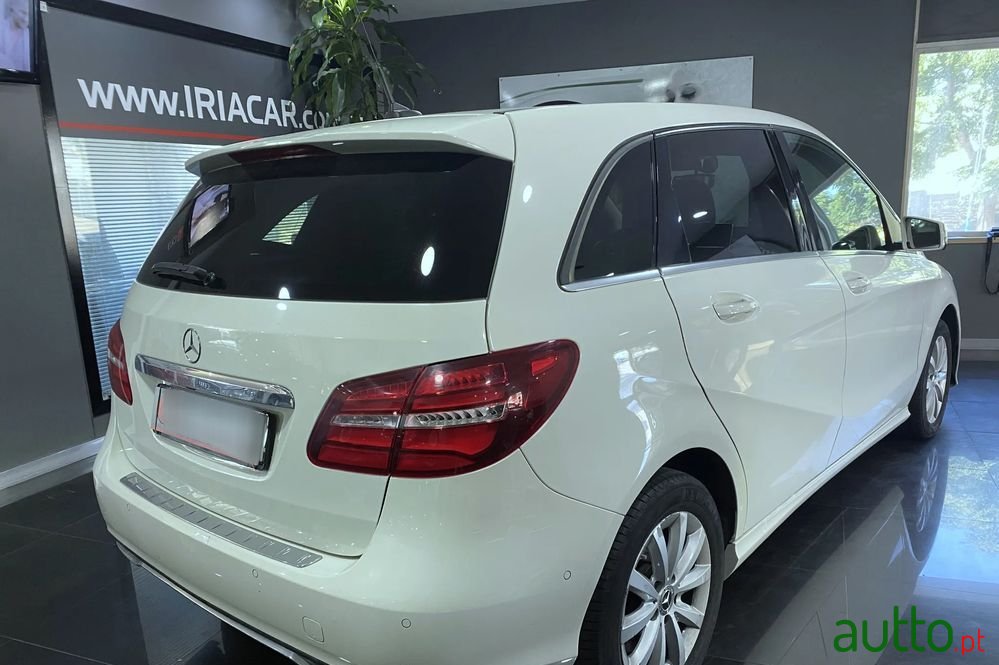 2017' Mercedes-Benz Classe B photo #4