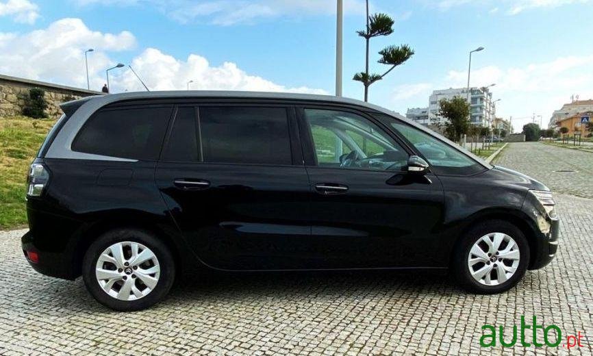 2015' Citroen C4 Grand Picasso Bluehdi photo #4