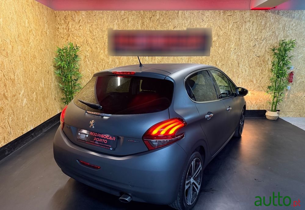 2016' Peugeot 208 photo #3