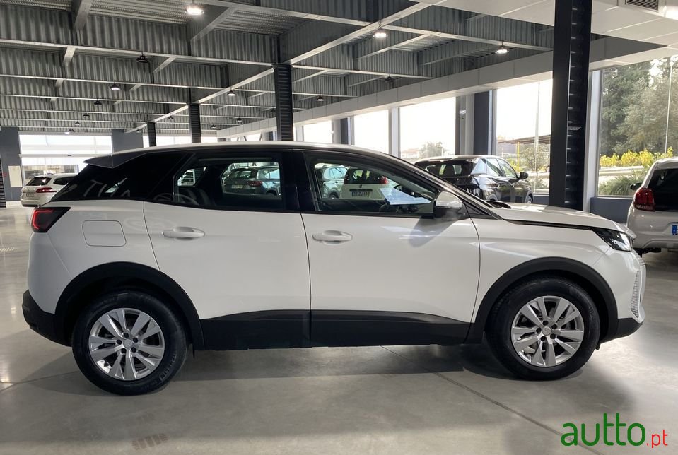 2021' Peugeot 3008 photo #4