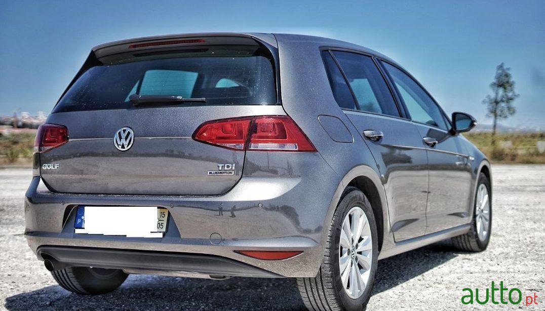 2015' Volkswagen Golf photo #1