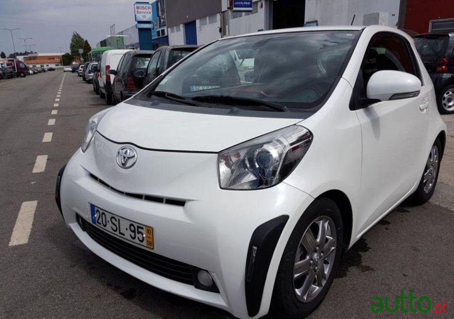 2010' Toyota iQ 1.4 D-4D 2 Ep+Navi+Bluetooth photo #2
