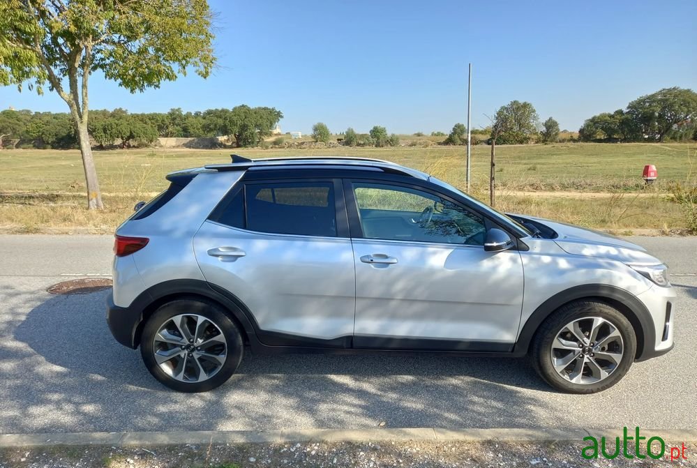 2019' Kia Stonic photo #5