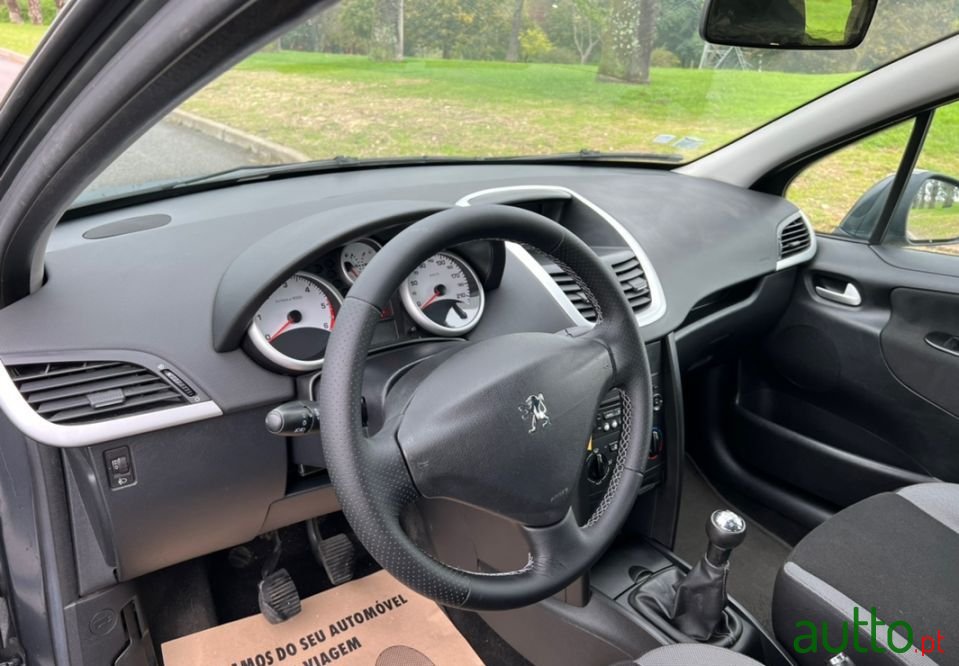 2008' Peugeot 207 Sw photo #6