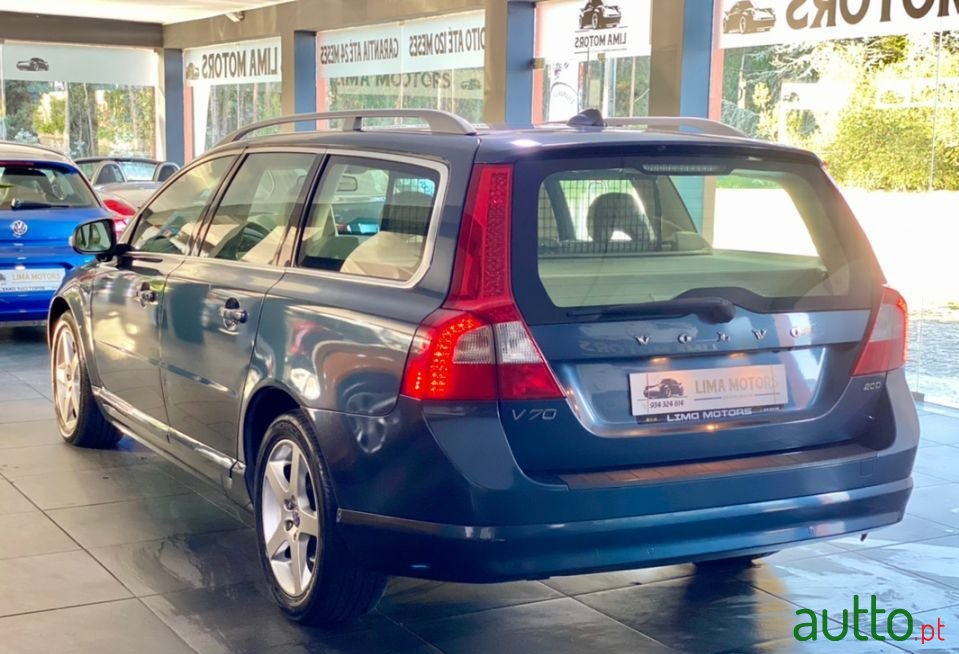 2009' Volvo V70 photo #6