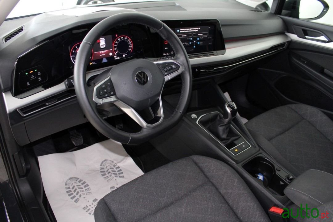 2022' Volkswagen Golf photo #6