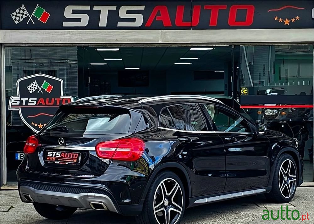 2014' Mercedes-Benz Classe Gla (Cdi) D Amg Line photo #3