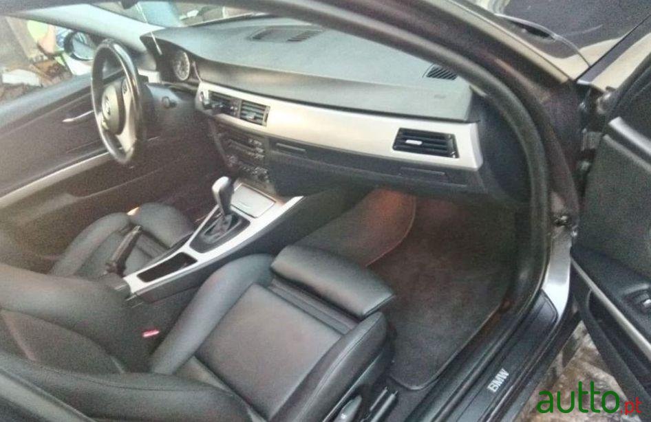 2005' BMW 320 2.0D 163Cv photo #1