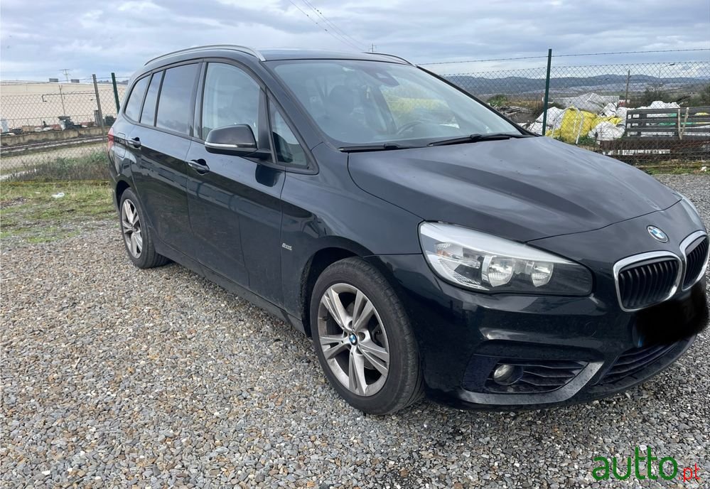 2016' BMW 216 Gran Tourer D Line Sport photo #2