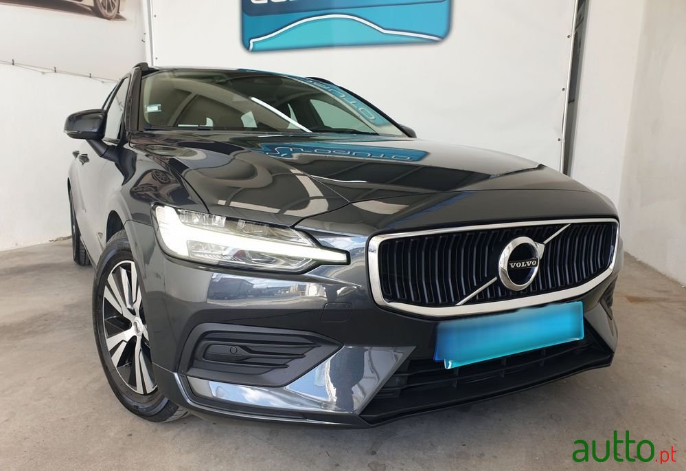 2019' Volvo V60 photo #4