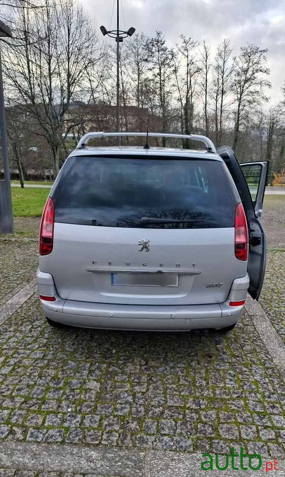 2005' Peugeot 807 2.0 Hdi Navteq photo #5