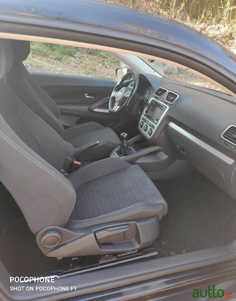 2000' Volkswagen photo #3