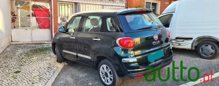 2018' Fiat 500L photo #4