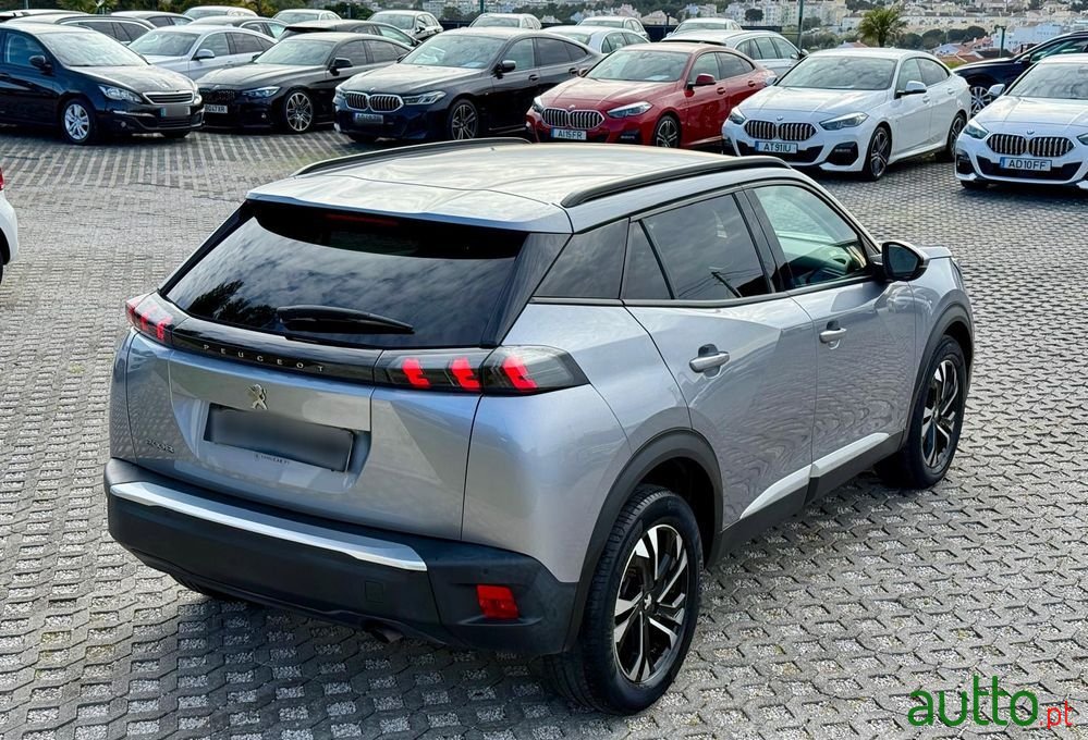 2021' Peugeot 2008 photo #6