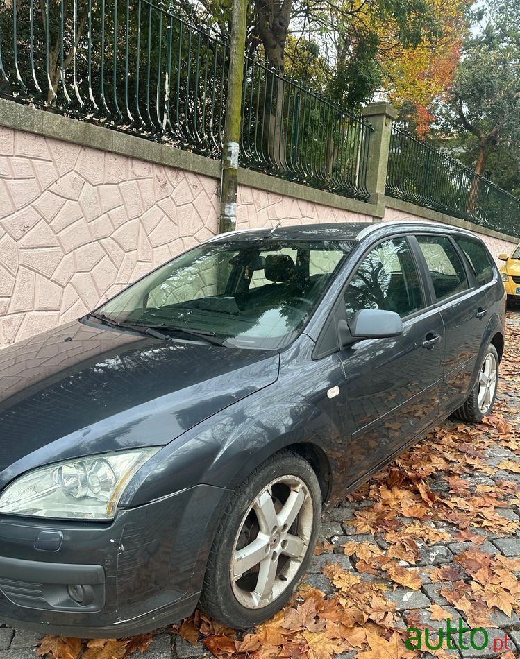 2006' Ford Focus 1.6 Tdci Dpf Ghia photo #3