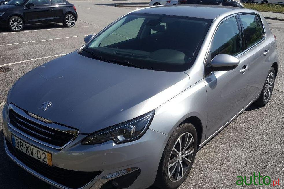 2014' Peugeot 308 Allure photo #1