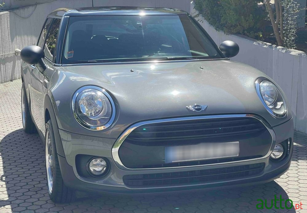2017' MINI Clubman One D photo #2