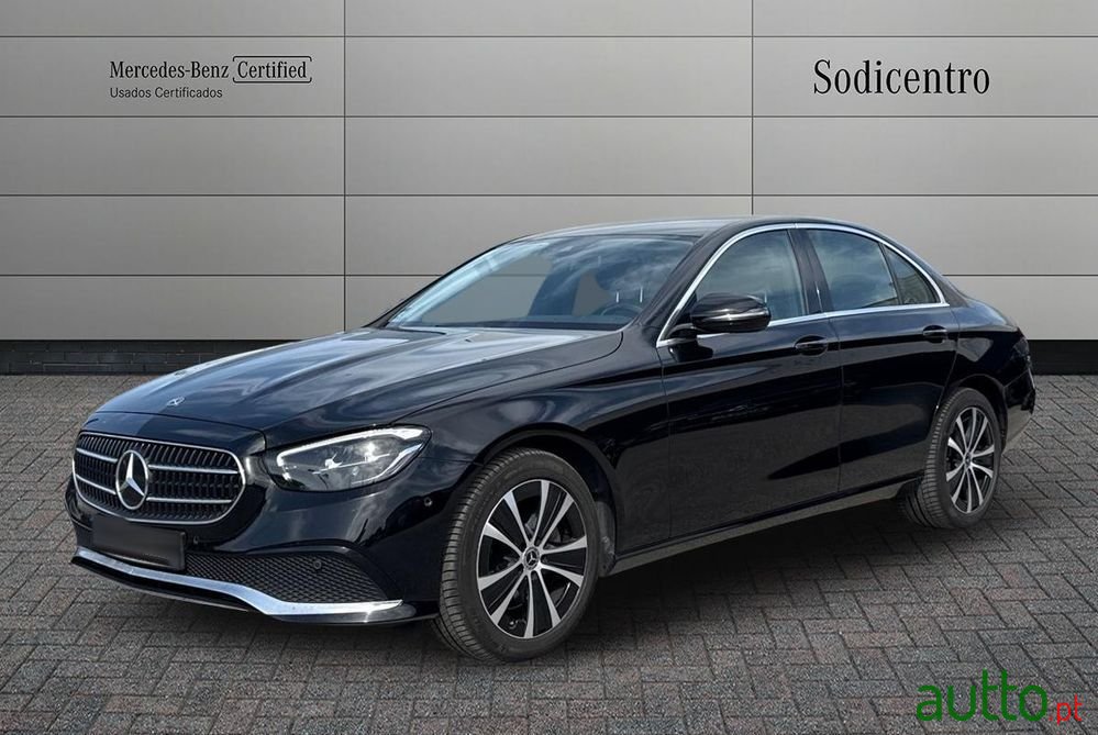 2022' Mercedes-Benz Classe E photo #1