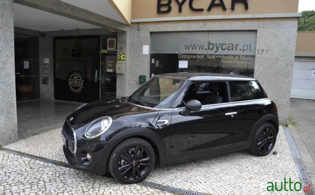 2019' MINI One photo #5