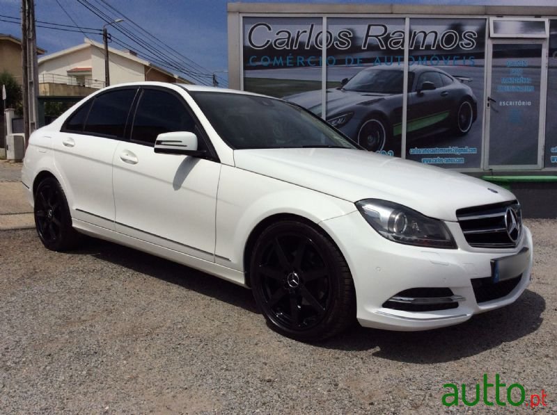 2012' Mercedes-Benz C-250 photo #5