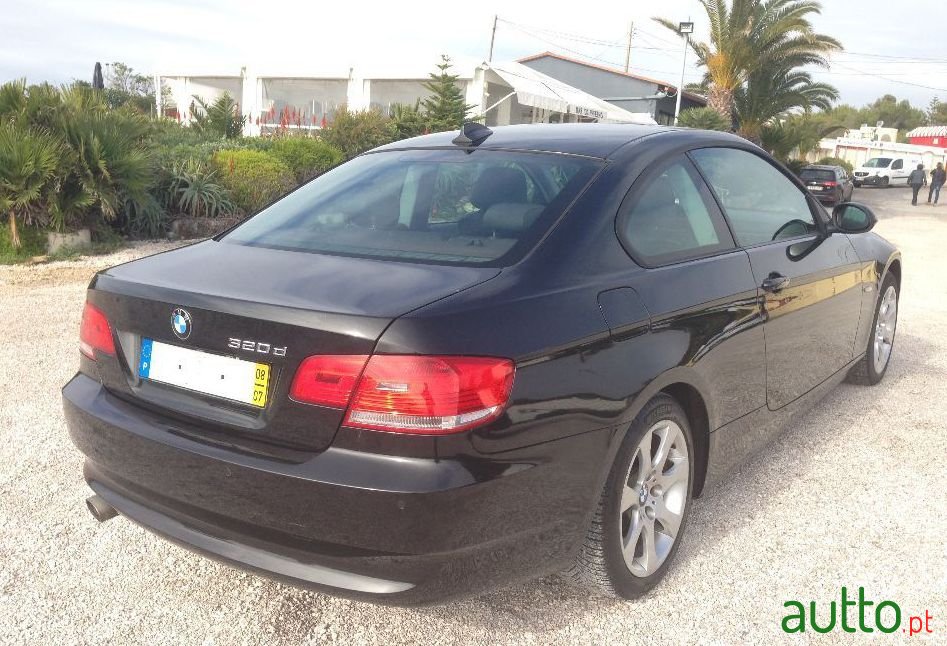 2008' BMW 320 photo #4