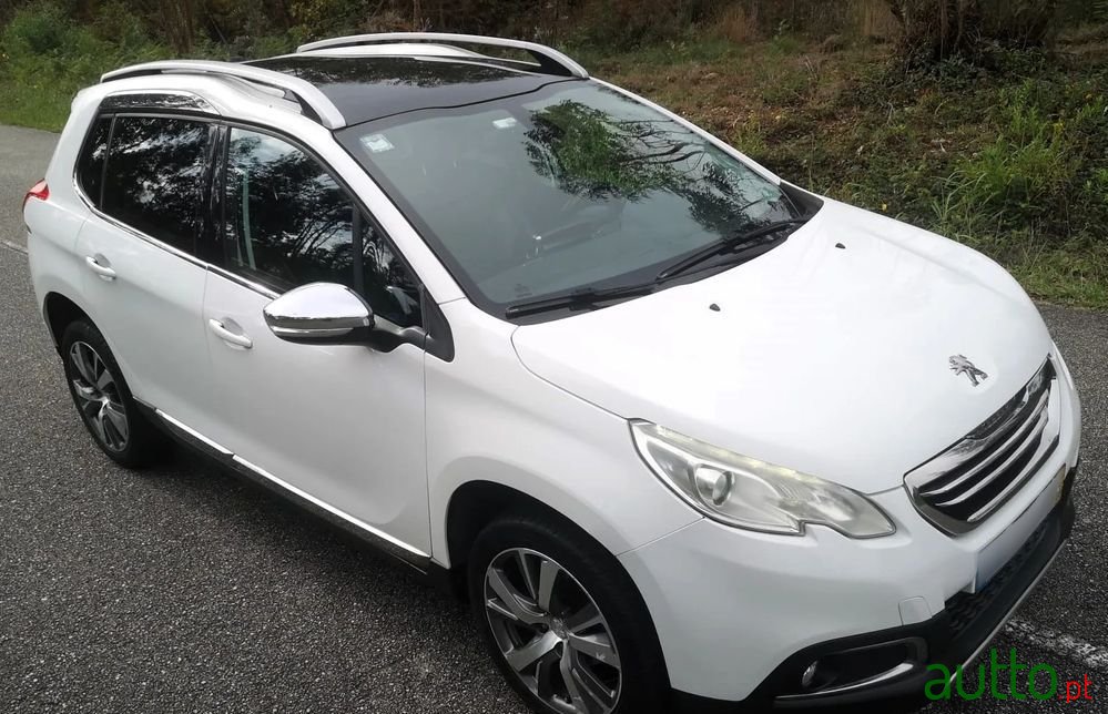 2015' Peugeot 2008 photo #3