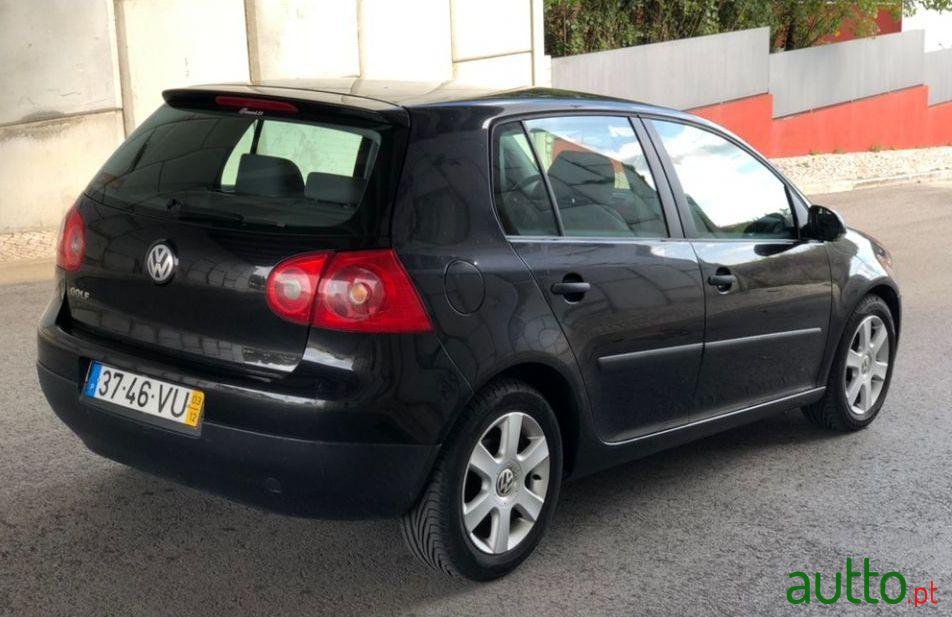 2003' Volkswagen Golf 1.4 photo #2