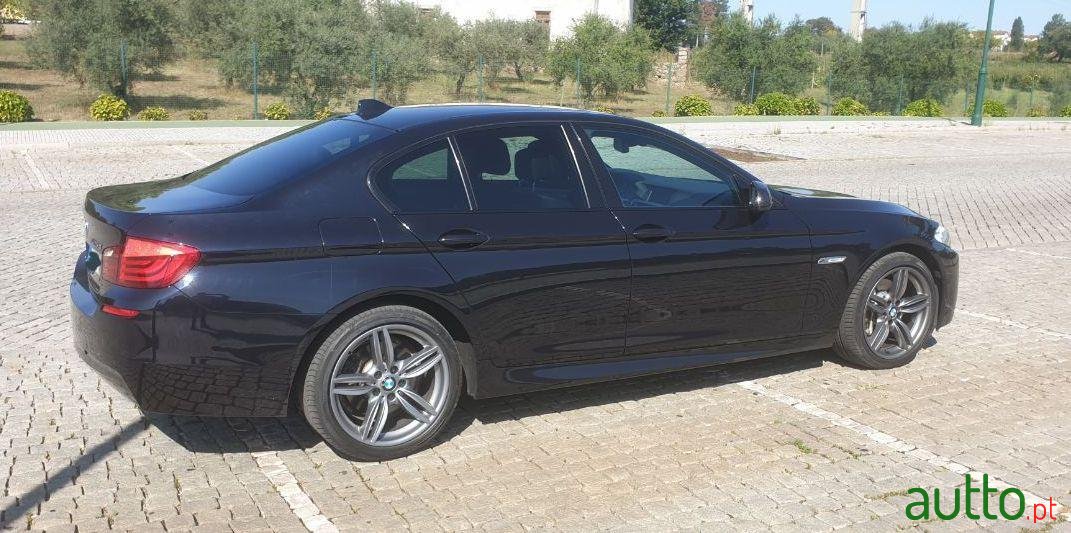 2011' BMW 525 M Pack photo #2