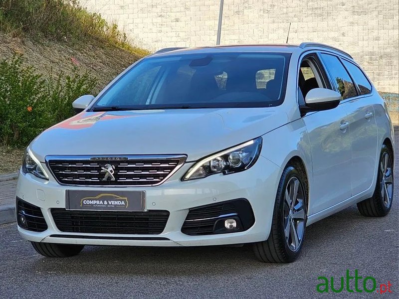 2019' Peugeot 308 Sw photo #1