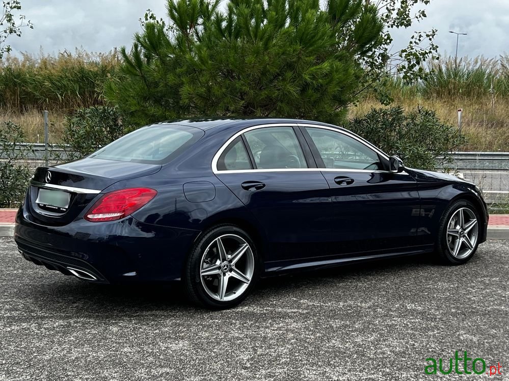 2017' Mercedes-Benz Classe C photo #6