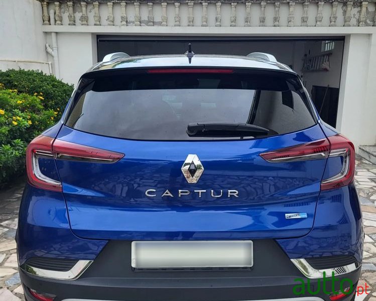 2020' Renault Captur photo #2