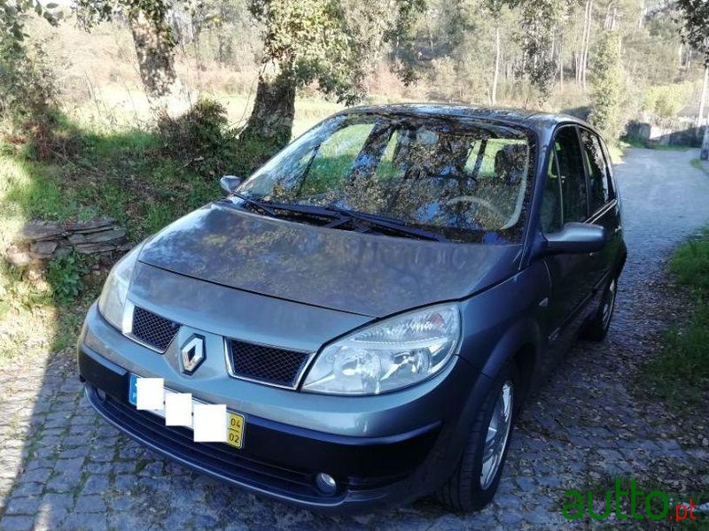 2004' Renault Scenic photo #1