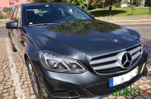 2013' Mercedes-Benz E-300 photo #3