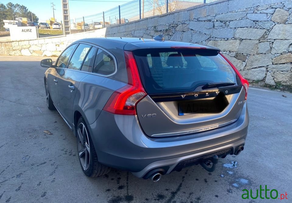 2015' Volvo V60 photo #3