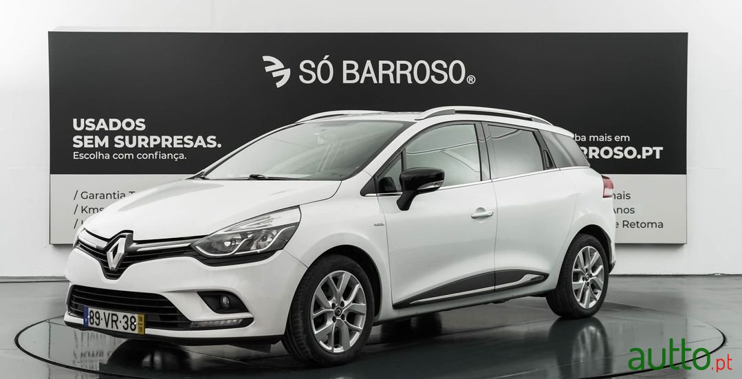 2018' Renault Clio Sport Tourer photo #1