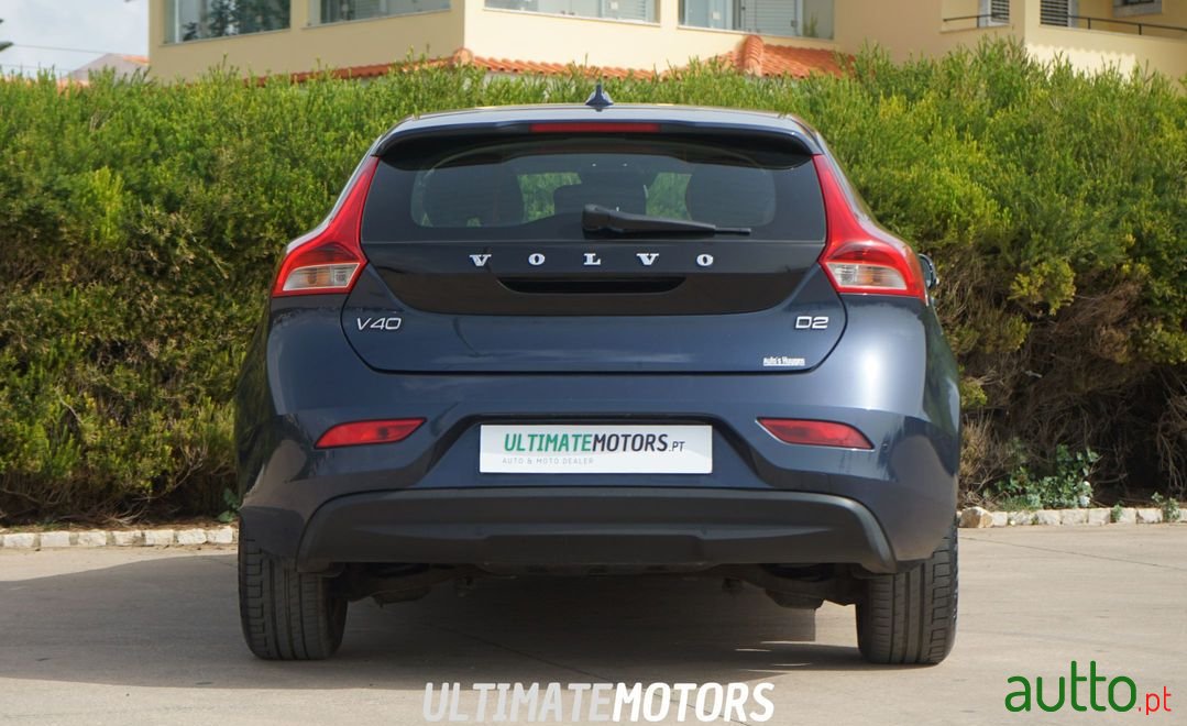 2014' Volvo V40 photo #4