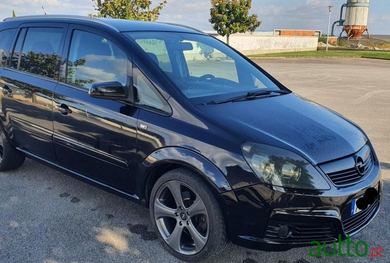 2008' Opel Zafira photo #1