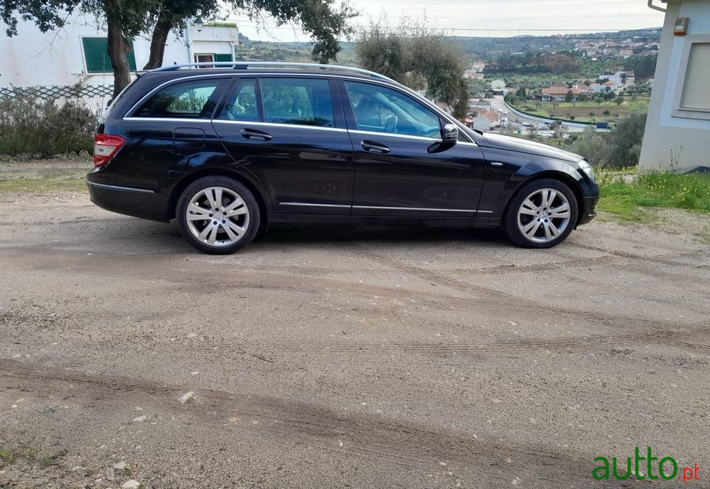 2010' Mercedes-Benz C 200 photo #3