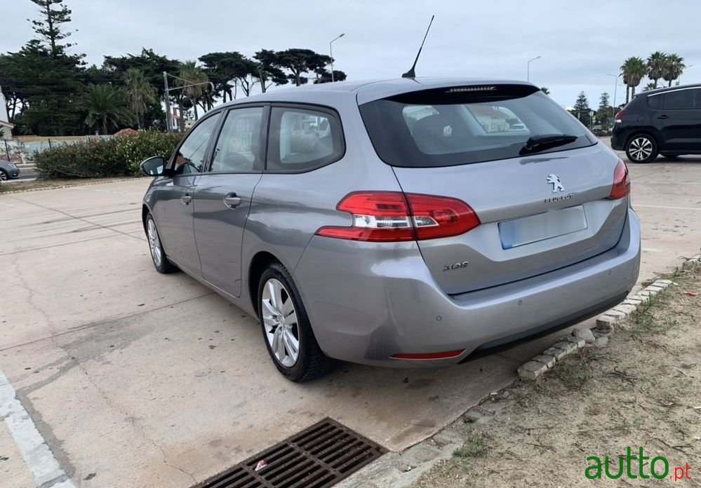 2017' Peugeot 308 Sw photo #3