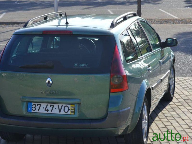 2003' Renault Megane Break photo #4